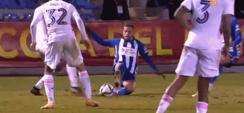 德第4级别球队推出球迷赛后付门票活动，可根据观赛满意度付费