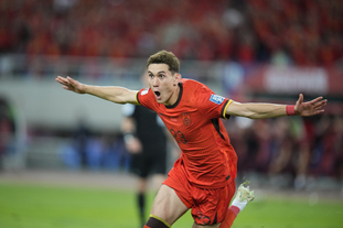 杜兰特中投命中，比赛节奏被点燃