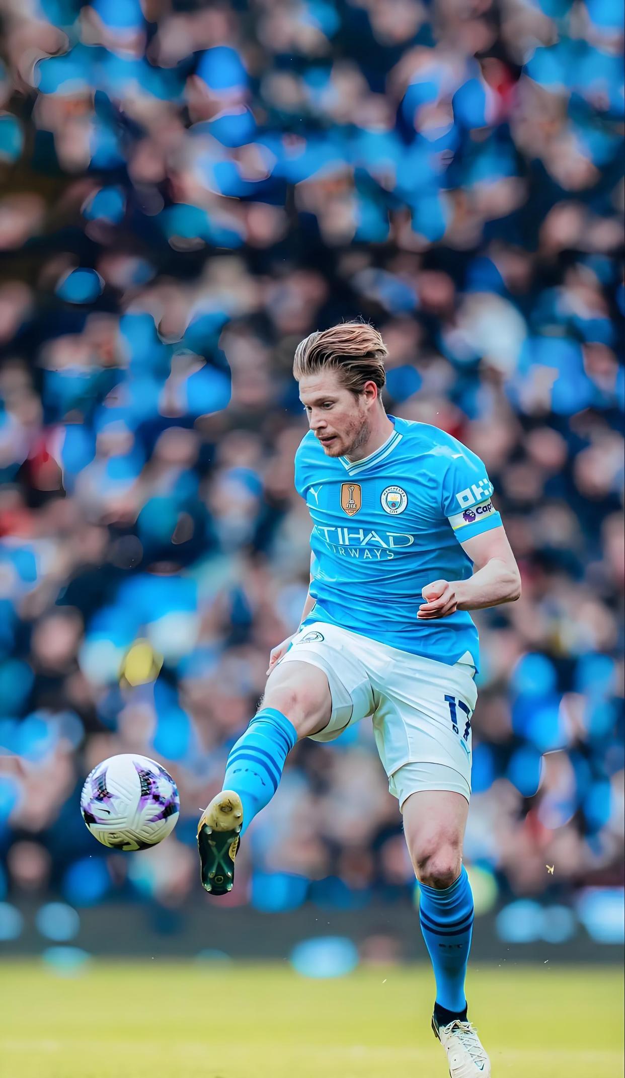 官方：切尔西签下19岁后卫哈托，转会费4418万欧签约至2032年